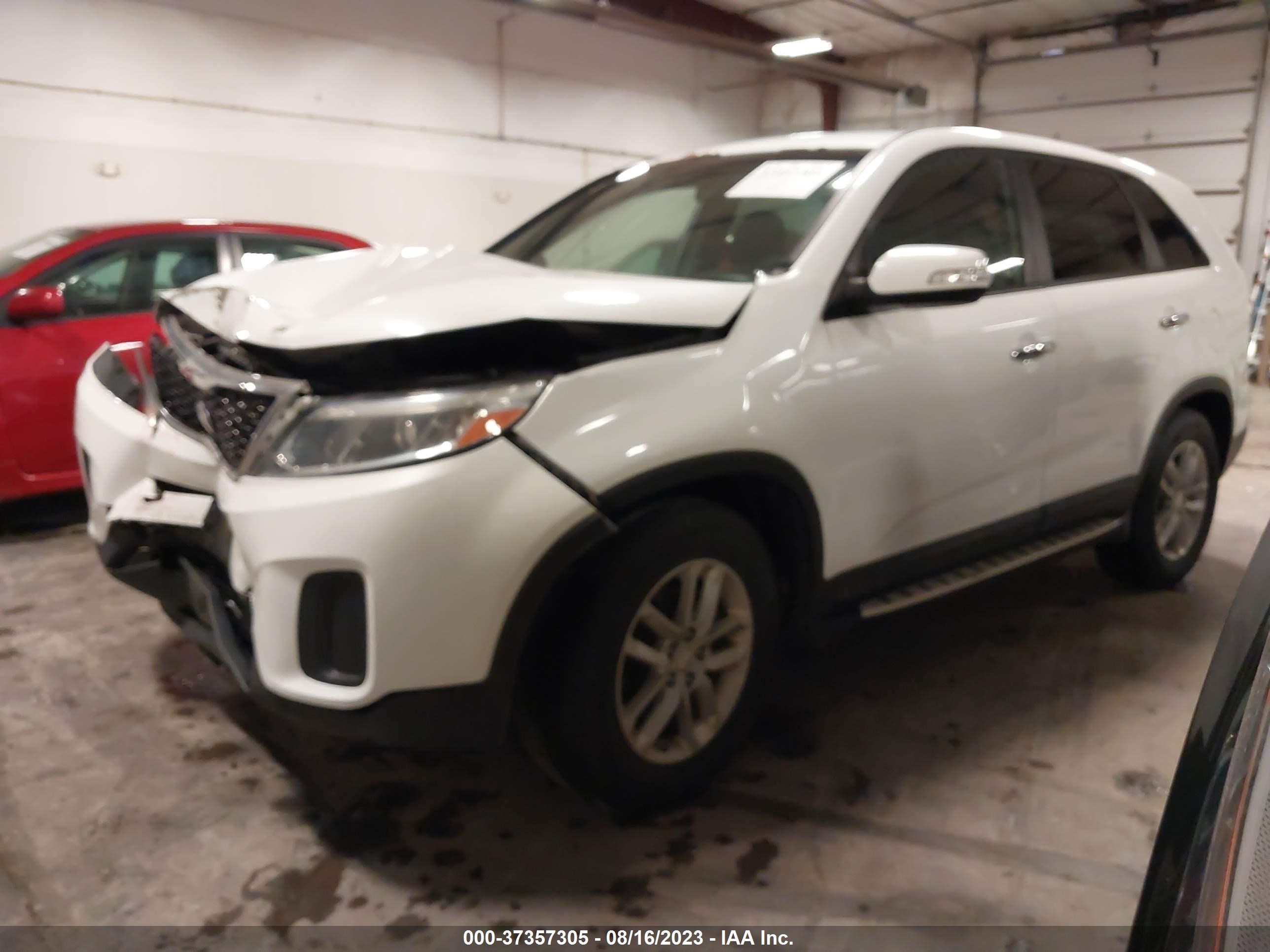 Photo 1 VIN: 5XYKT3A60FG629104 - KIA SORENTO 