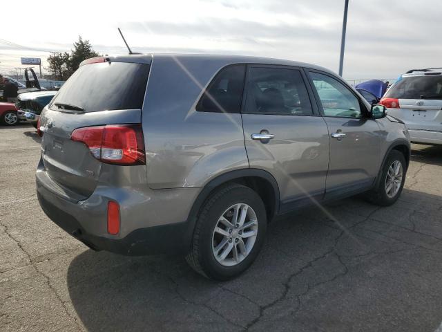 Photo 2 VIN: 5XYKT3A60FG629233 - KIA SORENTO 