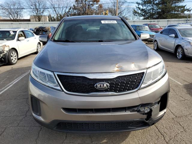 Photo 4 VIN: 5XYKT3A60FG629233 - KIA SORENTO 