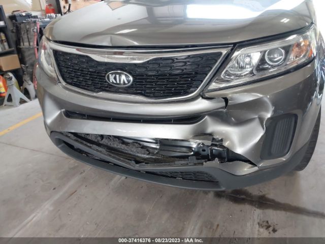 Photo 5 VIN: 5XYKT3A60FG630608 - KIA SORENTO 