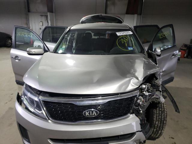 Photo 11 VIN: 5XYKT3A60FG660174 - KIA SORENTO LX 