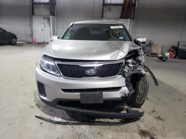 Photo 4 VIN: 5XYKT3A60FG660174 - KIA SORENTO LX 