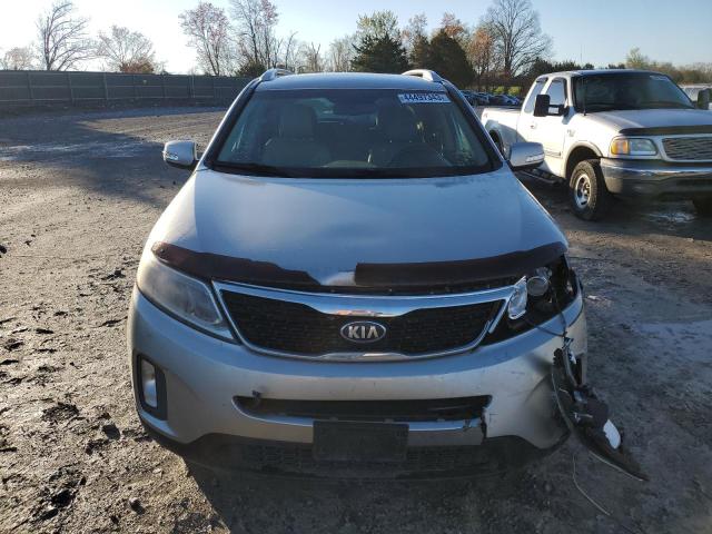 Photo 4 VIN: 5XYKT3A60FG660675 - KIA SORENTO LX 