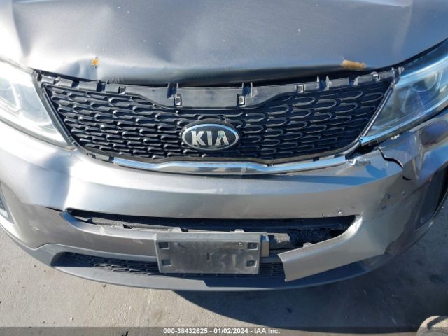 Photo 5 VIN: 5XYKT3A60FG661616 - KIA SORENTO 