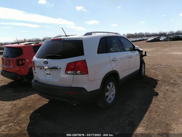 Photo 3 VIN: 5XYKT3A61CG251418 - KIA SORENTO 