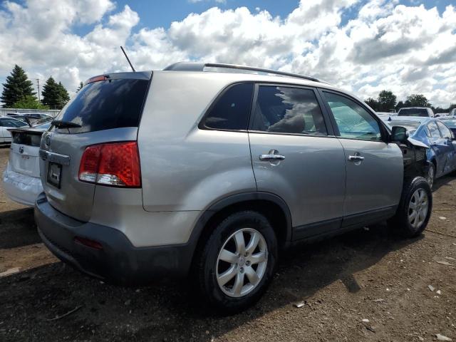 Photo 2 VIN: 5XYKT3A61CG283334 - KIA SORENTO 