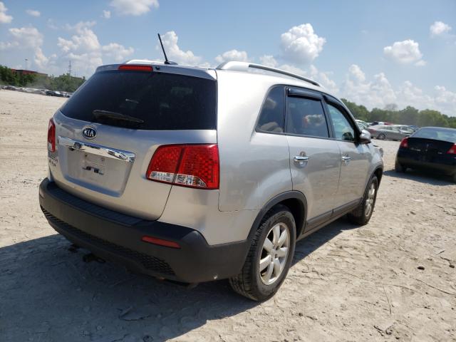 Photo 3 VIN: 5XYKT3A61DG381006 - KIA SORENTO LX 