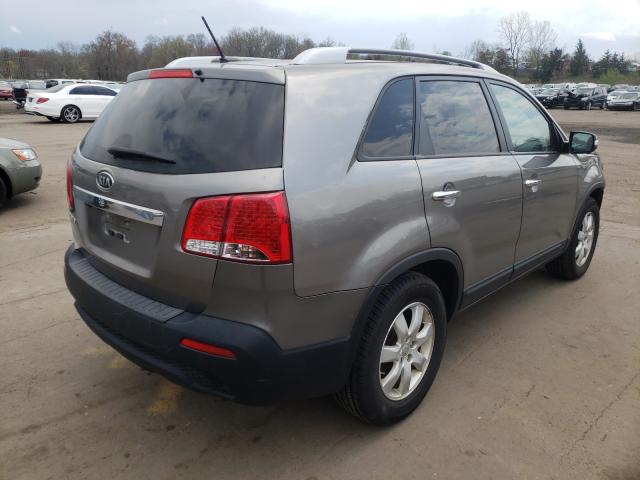 Photo 3 VIN: 5XYKT3A61DG383306 - KIA SORENTO LX 