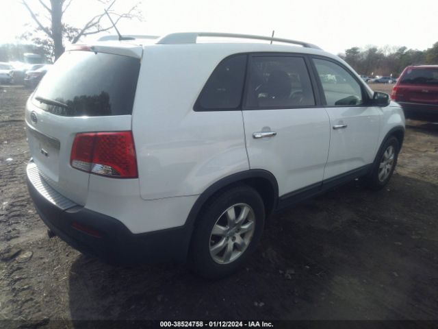 Photo 3 VIN: 5XYKT3A61DG385931 - KIA SORENTO 