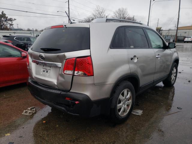 Photo 2 VIN: 5XYKT3A61DG396461 - KIA SORENTO 