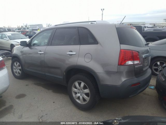 Photo 2 VIN: 5XYKT3A61DG413386 - KIA SORENTO 