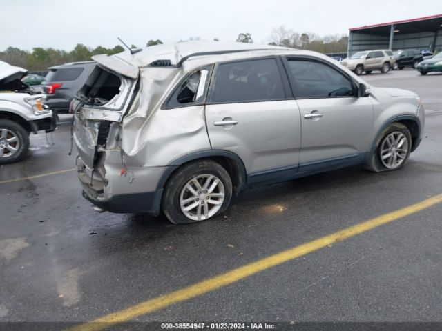 Photo 3 VIN: 5XYKT3A61EG438032 - KIA SORENTO 