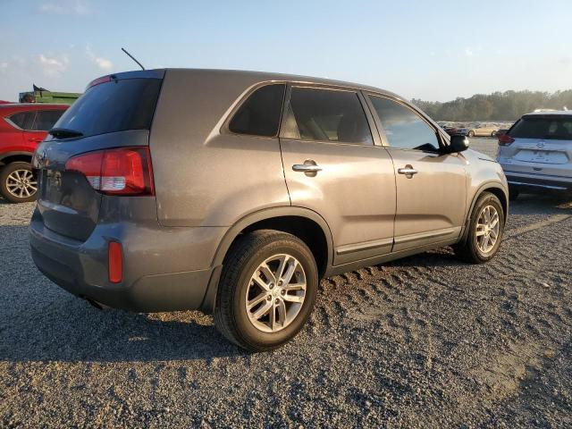 Photo 2 VIN: 5XYKT3A61EG526062 - KIA SORENTO LX 