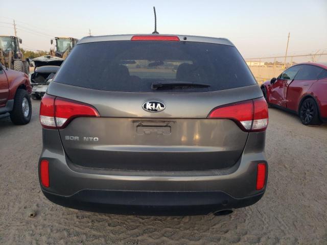 Photo 5 VIN: 5XYKT3A61FG590975 - KIA SORENTO LX 