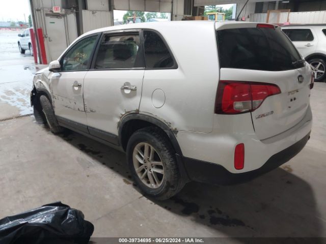 Photo 2 VIN: 5XYKT3A61FG619102 - KIA SORENTO 