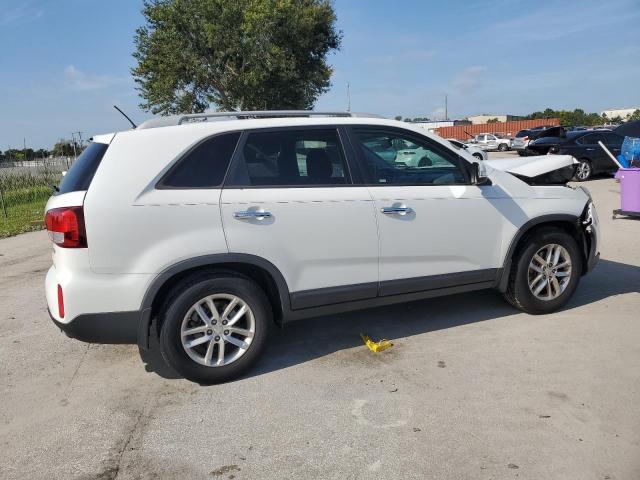 Photo 2 VIN: 5XYKT3A61FG623747 - KIA SORENTO LX 