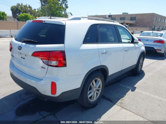 Photo 3 VIN: 5XYKT3A61FG656845 - KIA SORENTO 