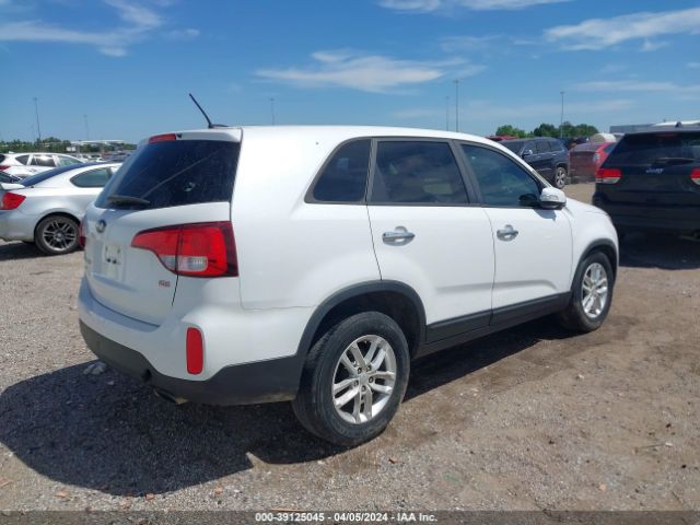 Photo 3 VIN: 5XYKT3A61FG657901 - KIA SORENTO 