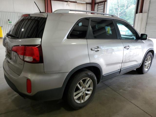 Photo 2 VIN: 5XYKT3A61FG660670 - KIA SORENTO LX 