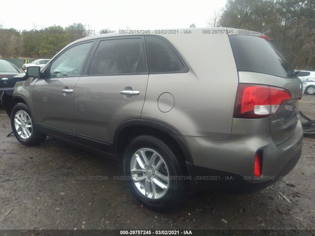 Photo 2 VIN: 5XYKT3A61FG661494 - KIA SORENTO 