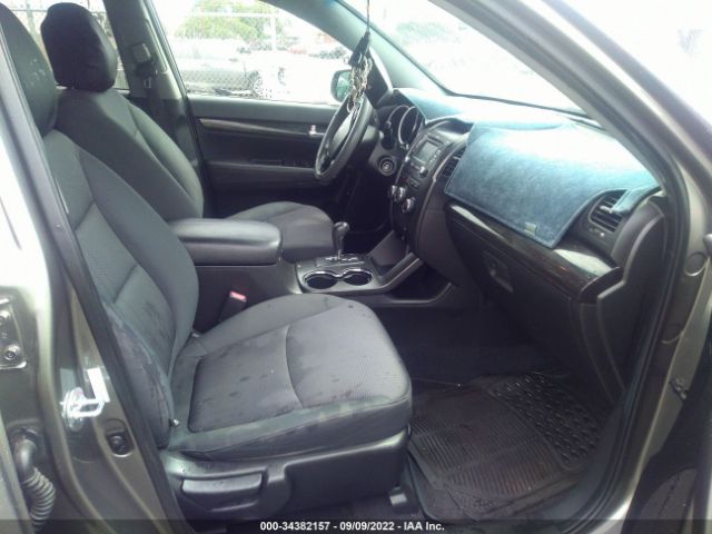 Photo 4 VIN: 5XYKT3A62DG340884 - KIA SORENTO 