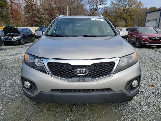 Photo 4 VIN: 5XYKT3A62DG399997 - KIA SORENTO 