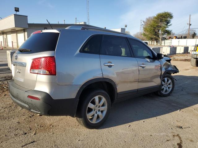 Photo 2 VIN: 5XYKT3A62DG409427 - KIA SORENTO LX 