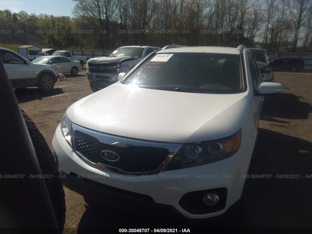 Photo 5 VIN: 5XYKT3A62DG414417 - KIA SORENTO 