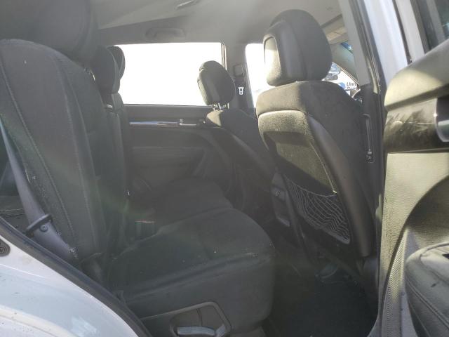 Photo 9 VIN: 5XYKT3A62EG429131 - KIA SORENTO LX 