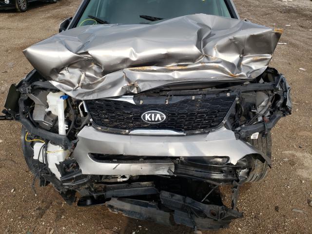 Photo 6 VIN: 5XYKT3A62EG486123 - KIA SORENTO LX 