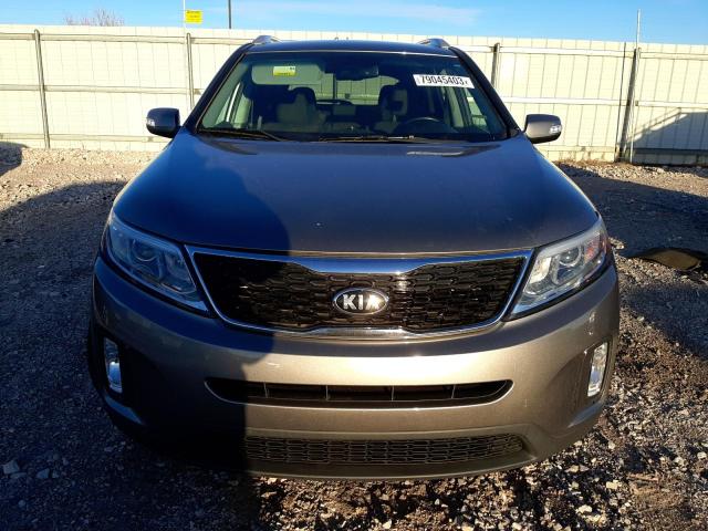 Photo 4 VIN: 5XYKT3A62FG551828 - KIA SORENTO 