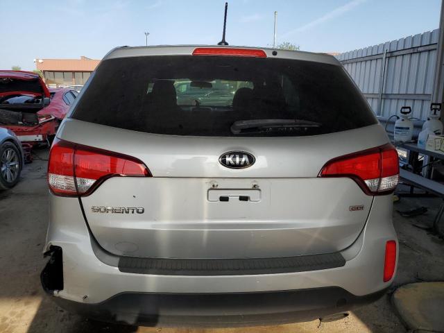 Photo 5 VIN: 5XYKT3A62FG592282 - KIA SORENTO LX 