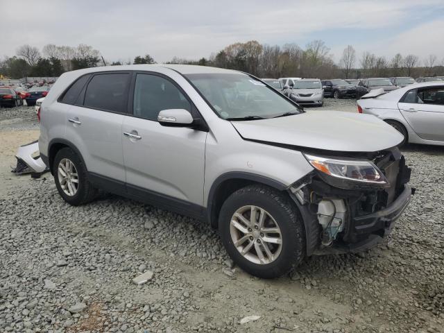 Photo 3 VIN: 5XYKT3A62FG611297 - KIA SORENTO 