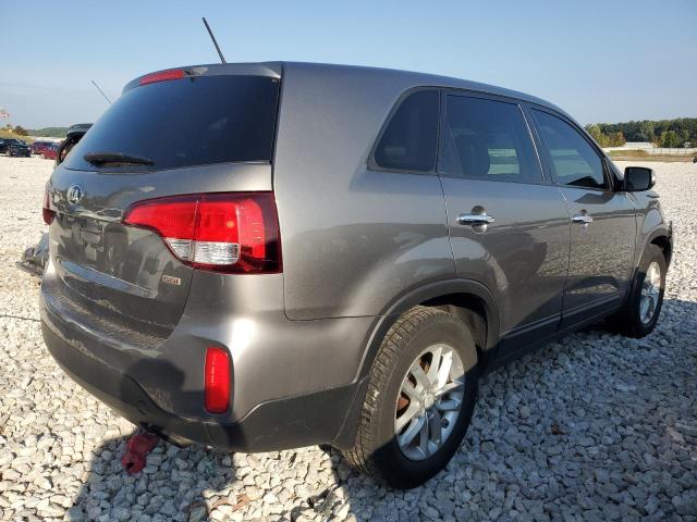 Photo 2 VIN: 5XYKT3A62FG621568 - KIA SORENTO 