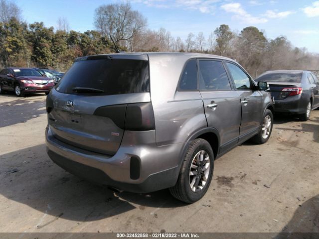 Photo 3 VIN: 5XYKT3A62FG628889 - KIA SORENTO 