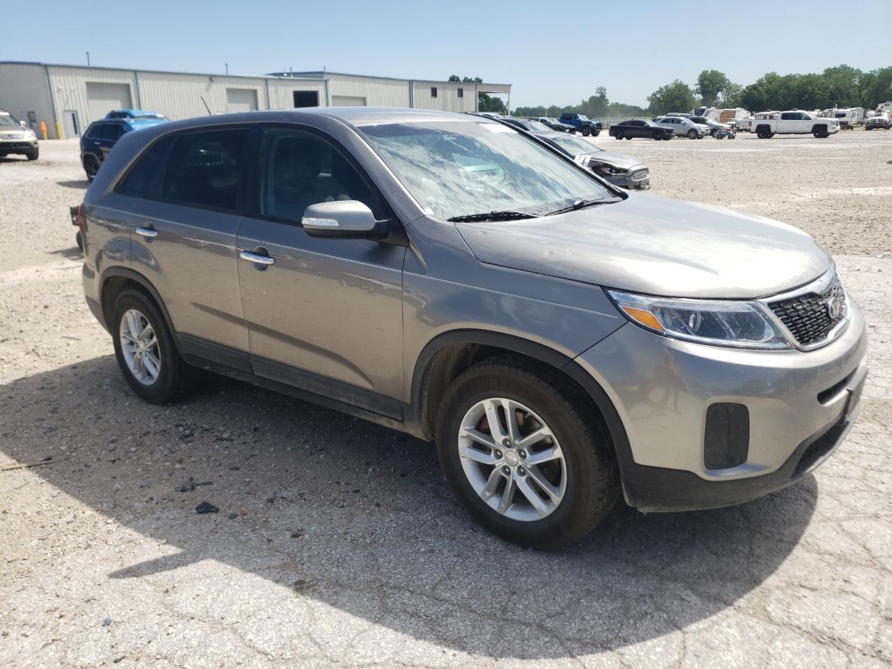 Photo 3 VIN: 5XYKT3A62FG631016 - KIA SORENTO 