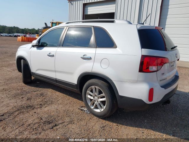 Photo 2 VIN: 5XYKT3A62FG656174 - KIA SORENTO 