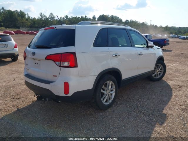 Photo 3 VIN: 5XYKT3A62FG656174 - KIA SORENTO 