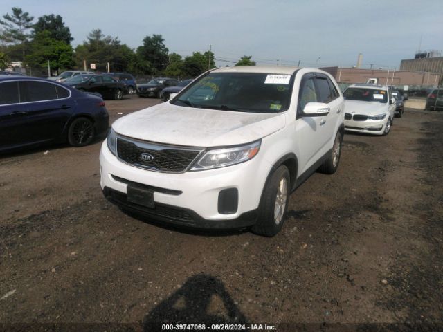 Photo 1 VIN: 5XYKT3A62FG660385 - KIA SORENTO 