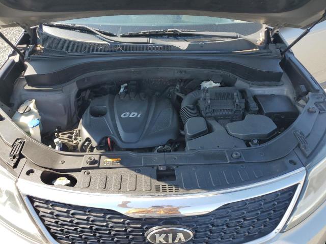 Photo 11 VIN: 5XYKT3A62FG662332 - KIA SORENTO LX 