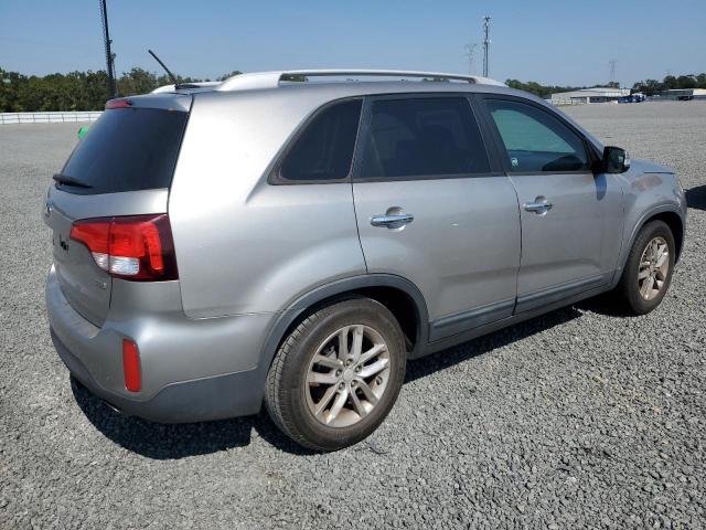 Photo 2 VIN: 5XYKT3A62FG662332 - KIA SORENTO LX 