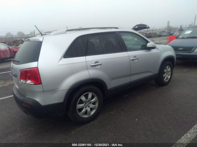 Photo 3 VIN: 5XYKT3A63CG227279 - KIA SORENTO 