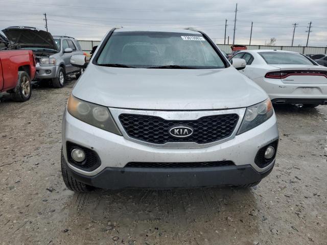 Photo 4 VIN: 5XYKT3A63CG300960 - KIA SORENTO 