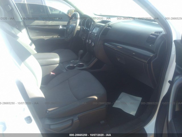 Photo 4 VIN: 5XYKT3A63DG320546 - KIA SORENTO 