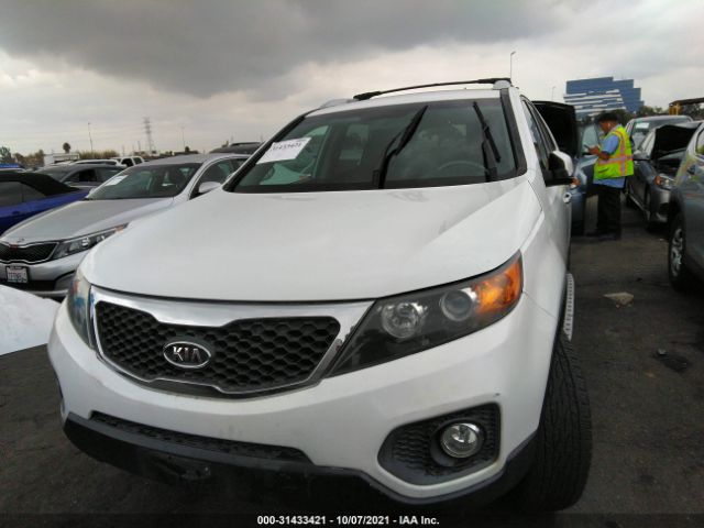 Photo 5 VIN: 5XYKT3A63DG350680 - KIA SORENTO 