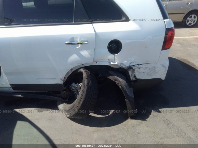 Photo 5 VIN: 5XYKT3A63EG515287 - KIA SORENTO 