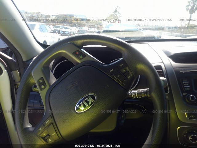 Photo 6 VIN: 5XYKT3A63EG515287 - KIA SORENTO 