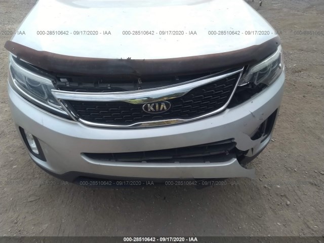 Photo 5 VIN: 5XYKT3A63FG573725 - KIA SORENTO 