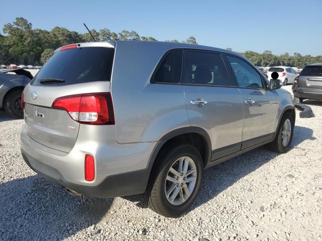 Photo 2 VIN: 5XYKT3A63FG575992 - KIA SORENTO LX 