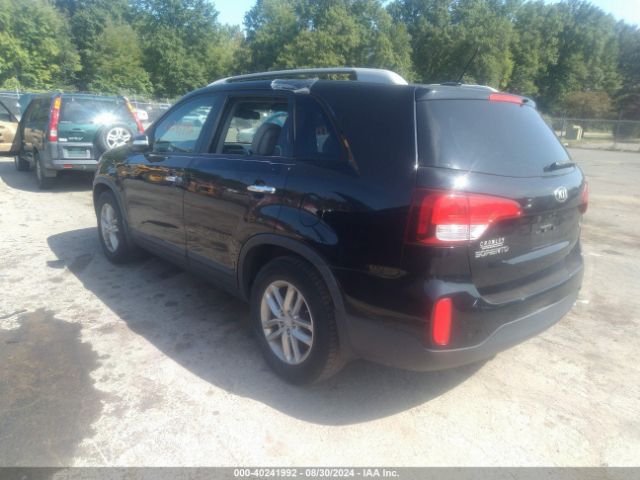 Photo 2 VIN: 5XYKT3A63FG589276 - KIA SORENTO 